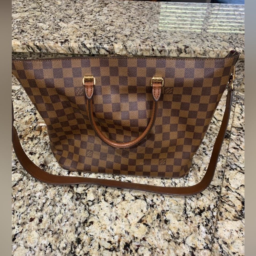 Damier Louis Vuitton